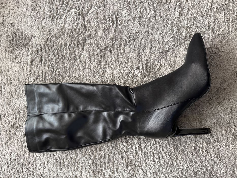 Черни кожени ботуши чисто нови