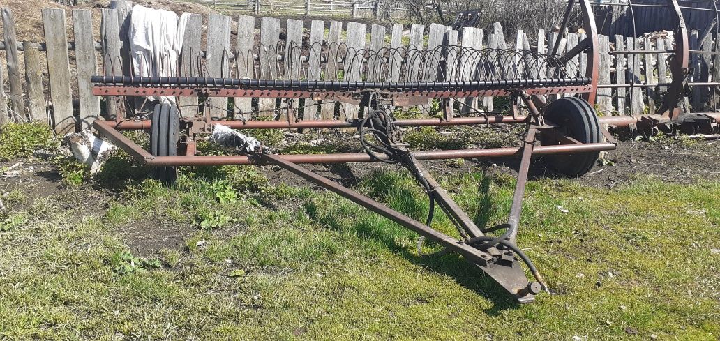 Продам Грабли прицепные.