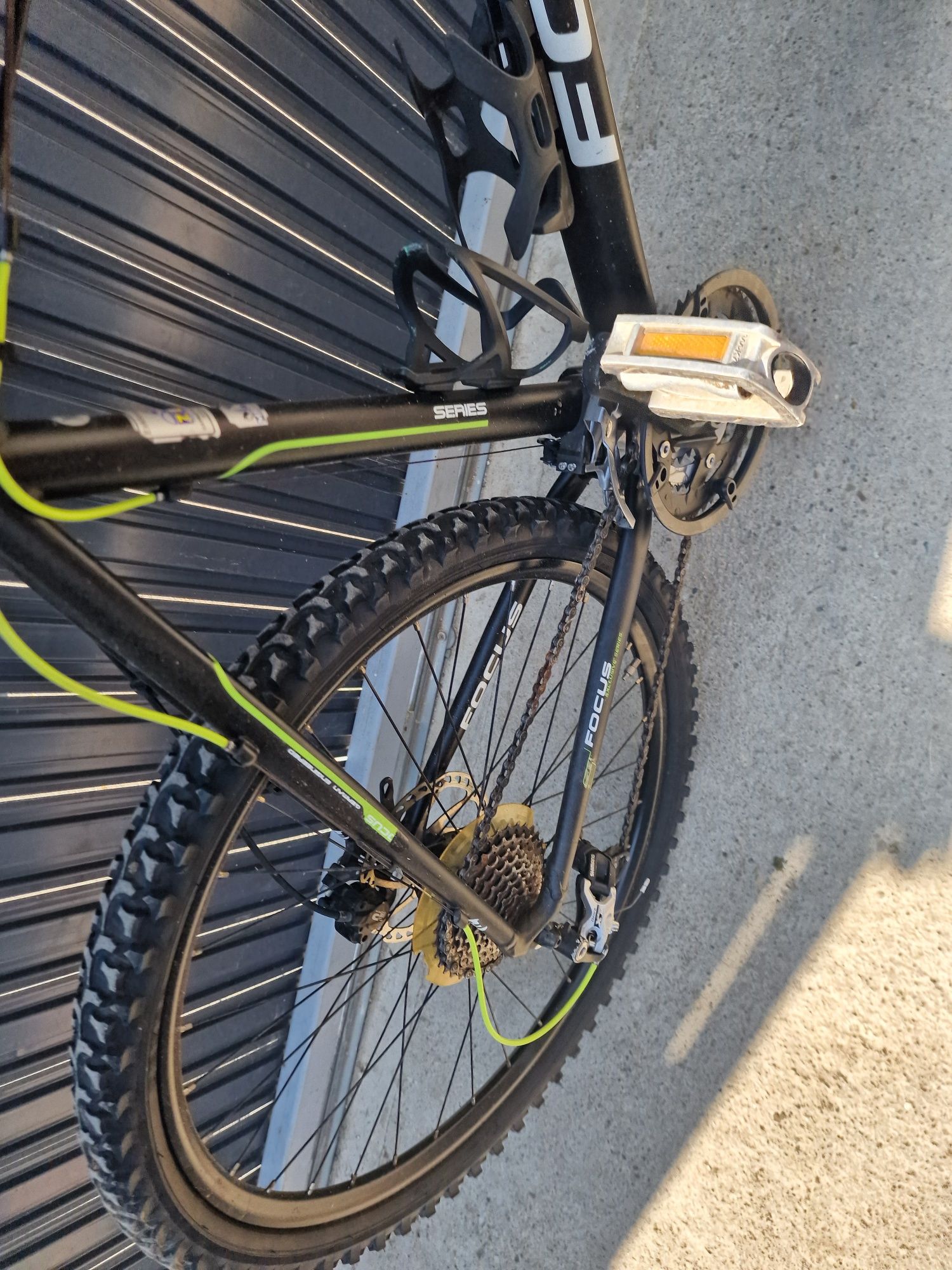 Bicicleta FOXUS cu Suspensie FATA si Frane Hidraulice pe disc fata spa
