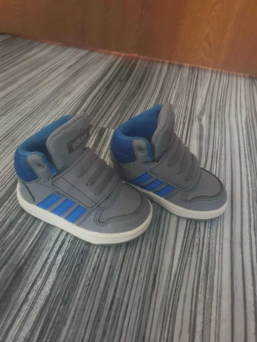 Vând încălțăminte copii 21