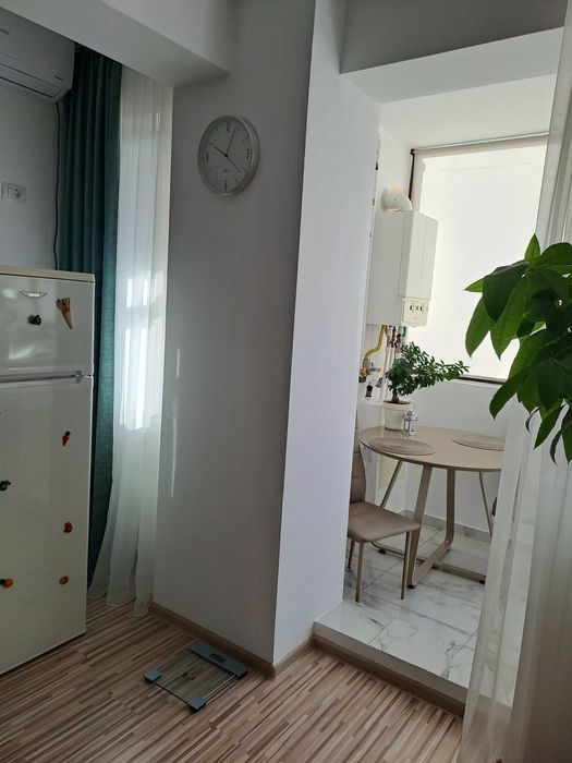 Vînd apartament cu 2 camere complet mobilat și utilat in Militari rezi