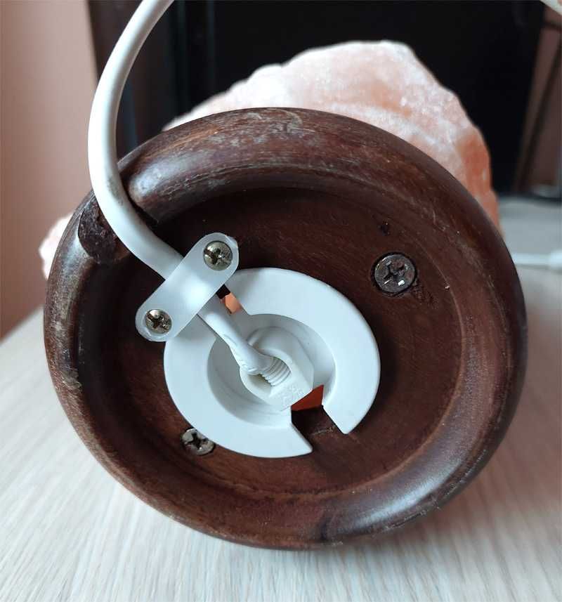 Lampa din sare de Himalaya 15W/230V, H-20cm L-14cm 2Kg stare excelenta