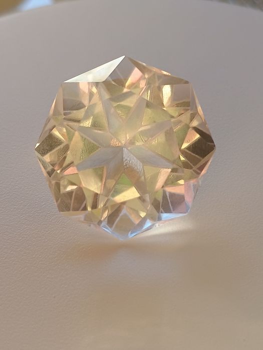 Кварц много голям