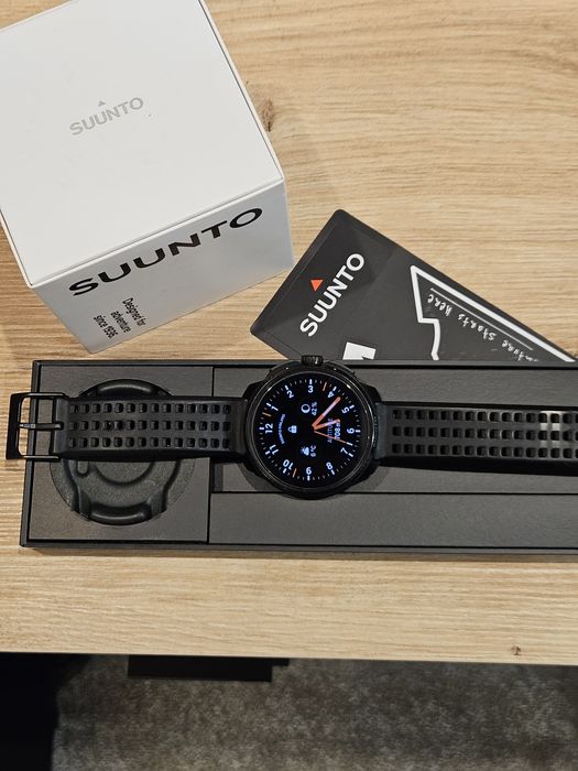 Suunto Race All Black