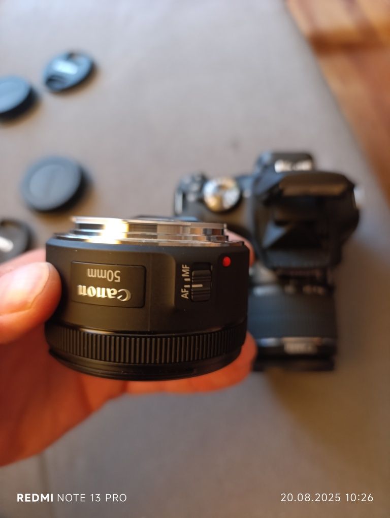Canon eos 2000d  БАРТЕР
