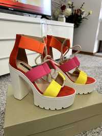 Sandale colorate