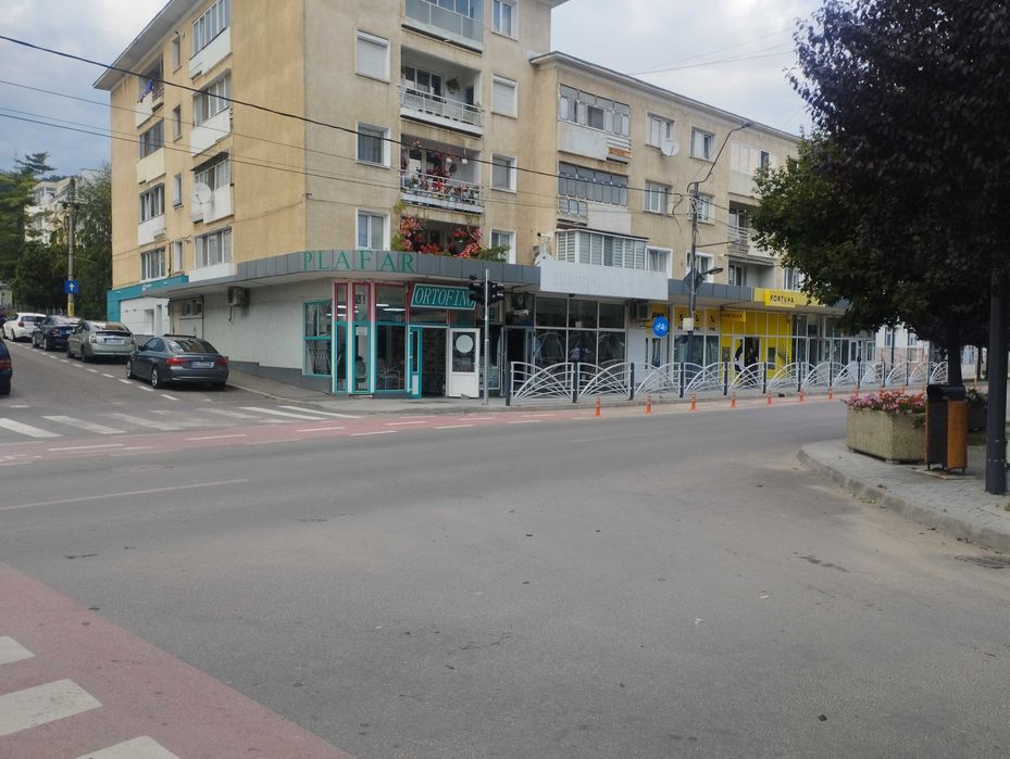 Inchiriez spatiu comercial in Moinesti