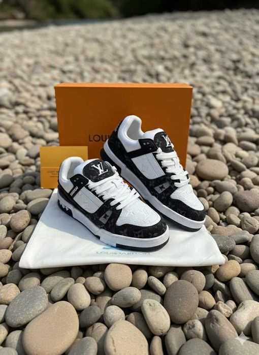 LV Trainers - Louis Vuitton - Full Box