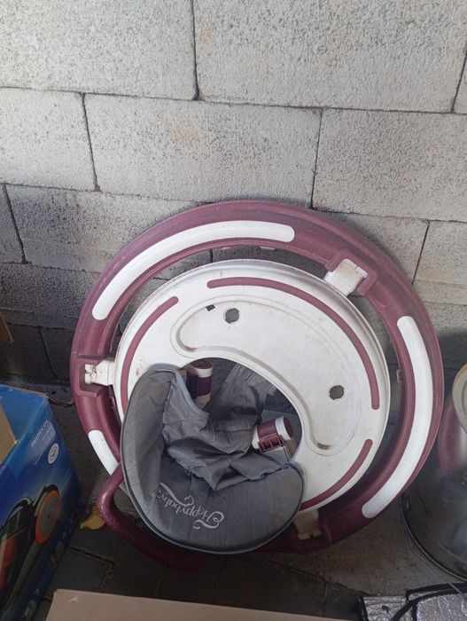 Продам ходунки. Бардового цвета.