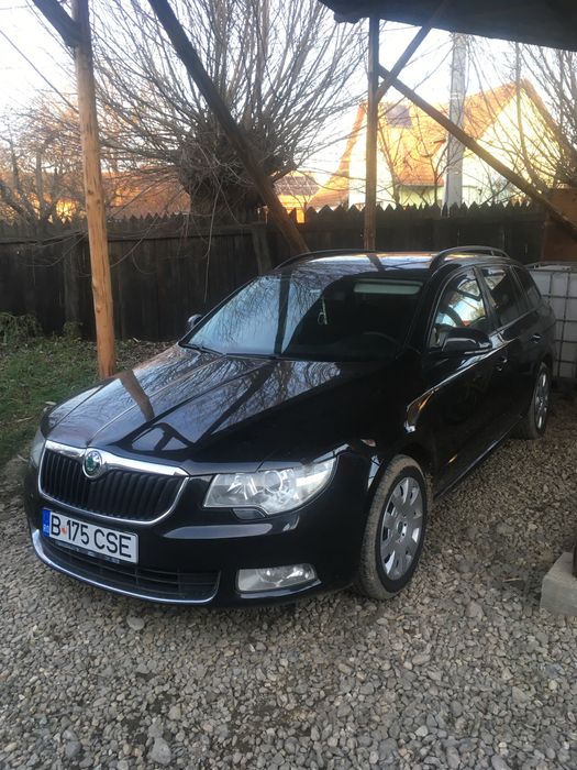 Autoturism Skoda Superb. 2012 decembrie.. stare buna. ângrijita al doi