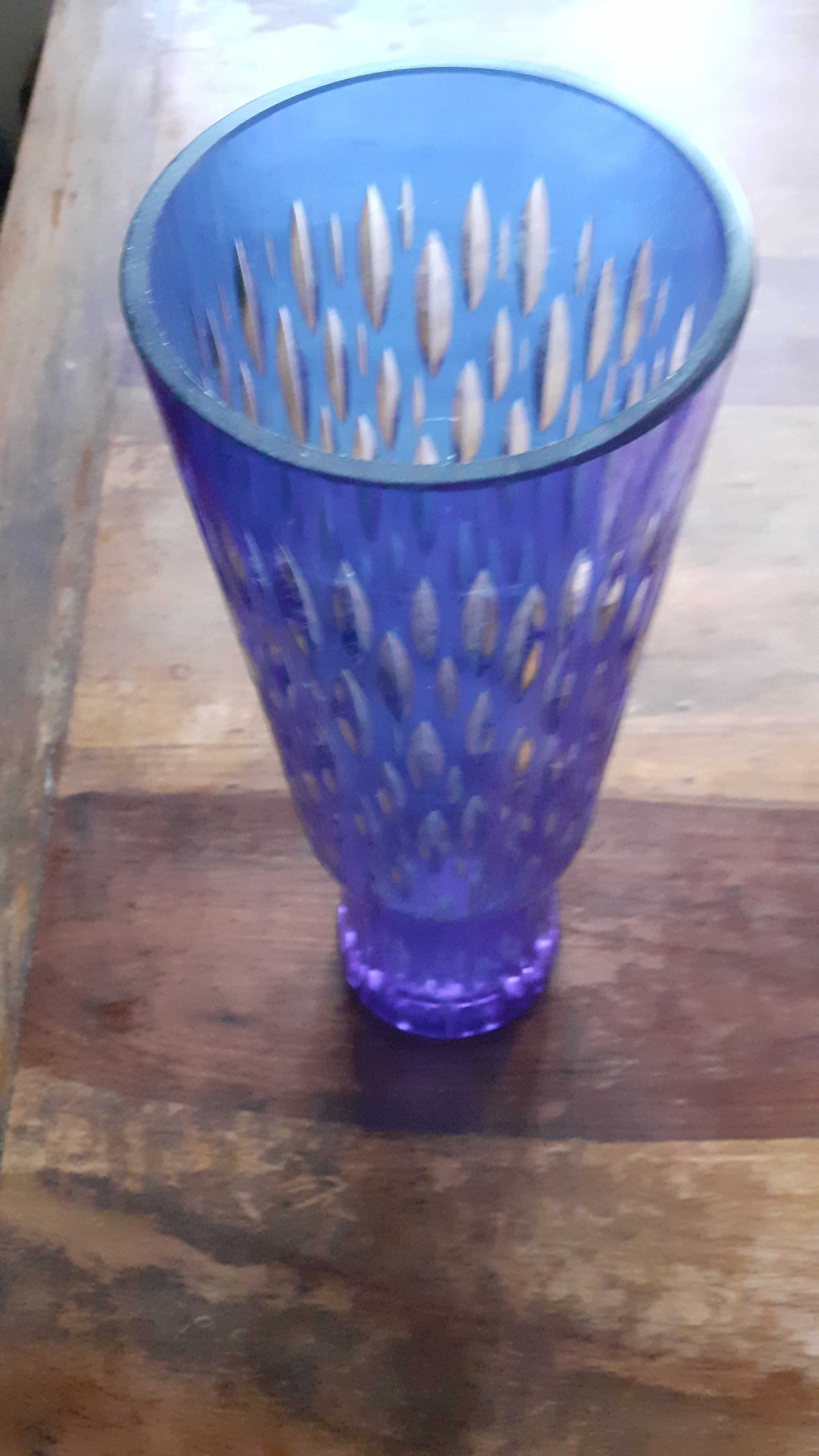 ваза стъклена гравирана ръчно и рисувана, антика уникат