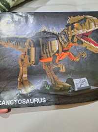 Лего Гигантозавр