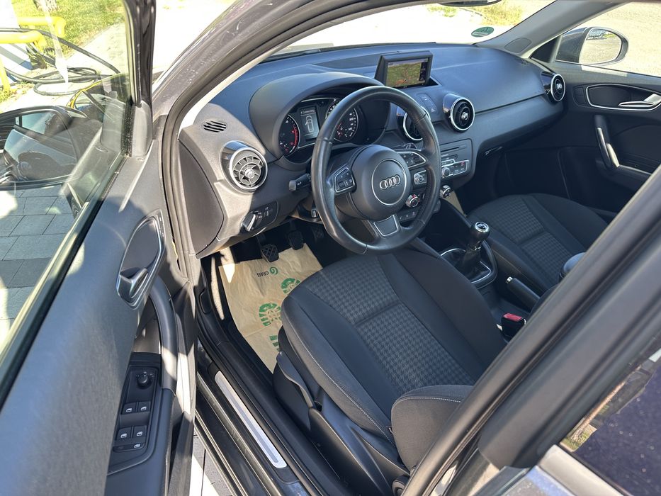 Audi A1 168.000km Bi-xenon+Led Navigatie 1.6 TDI 90(cp)