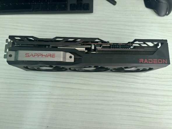 5 броя amd radeon 6800 msi/pulse gpu пет броя видеокарти 6800