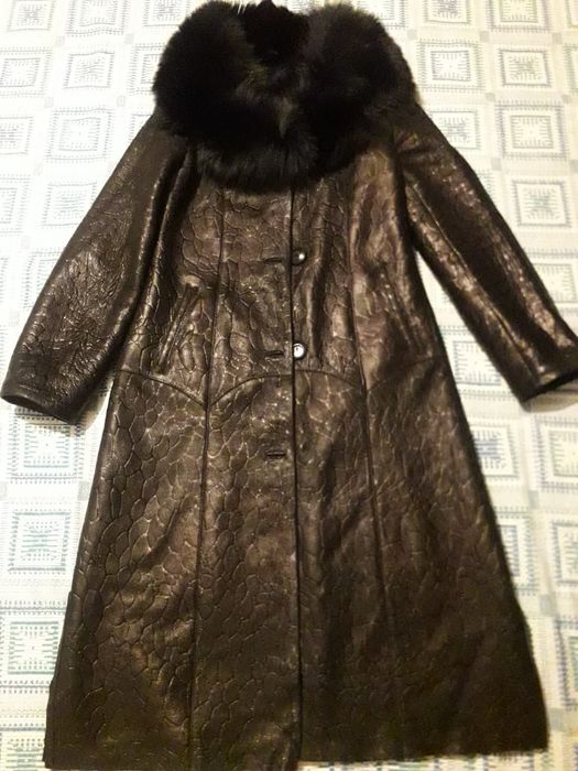 Продам новую женскую кожаную дублёнку, женскую кожаную ушанку