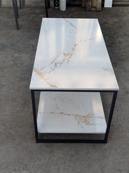 Jurnalniy stol. Loft mebel
