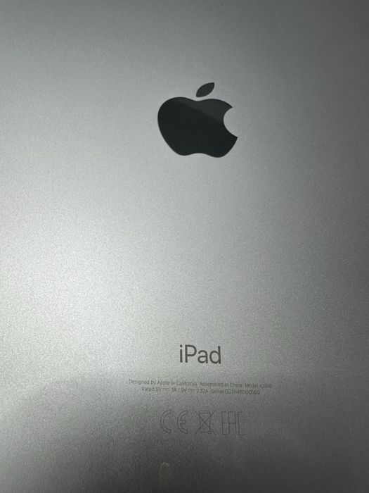 Vand ipad air gen 4 pentru piese
