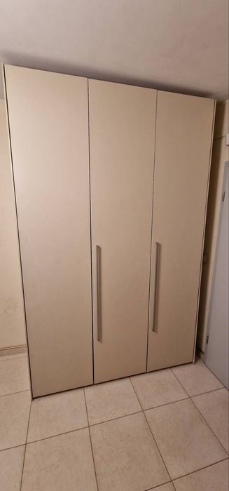 Гардероб трикрилен