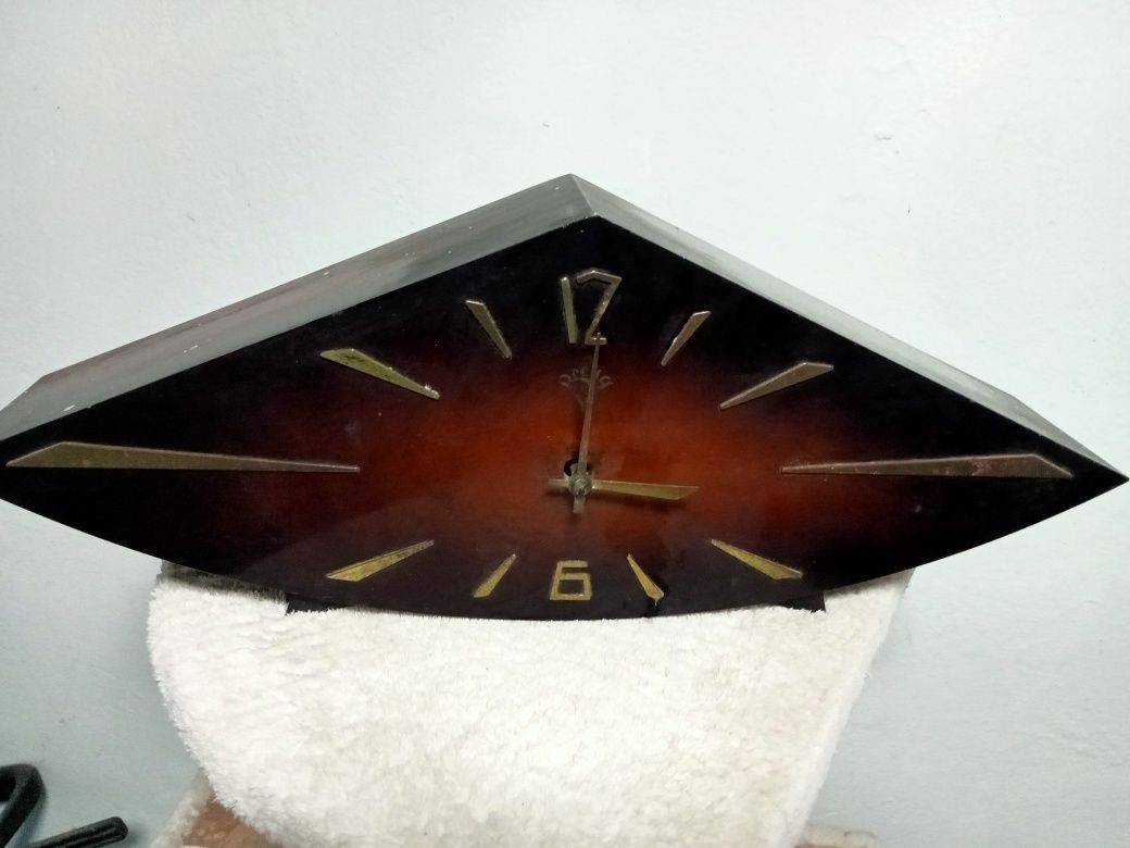 Продам  или обмен 3 вида часов 60,70 х годов СССР