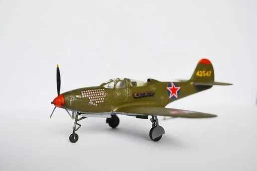 Сборная модель самолета P-39 «Аэрокобра» (NOVO, 1/72)