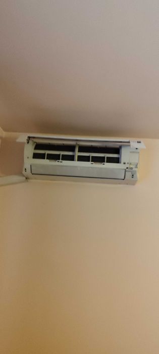 Климатик Fuji Electric ROG12LLCB – 12 000 BTU