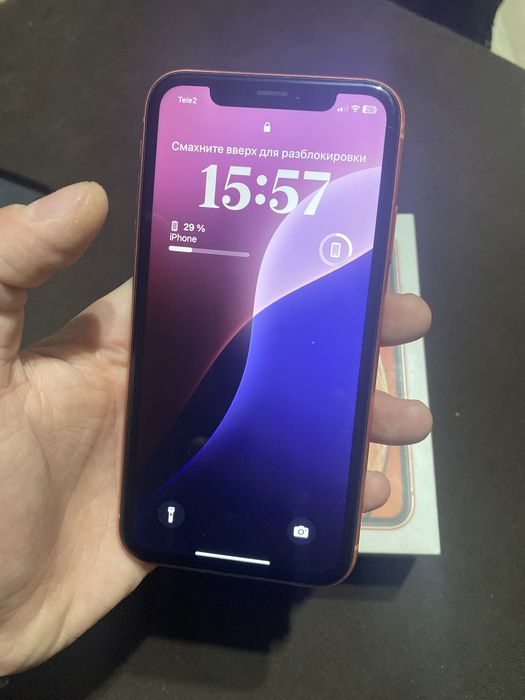 Продам iPhone Xr