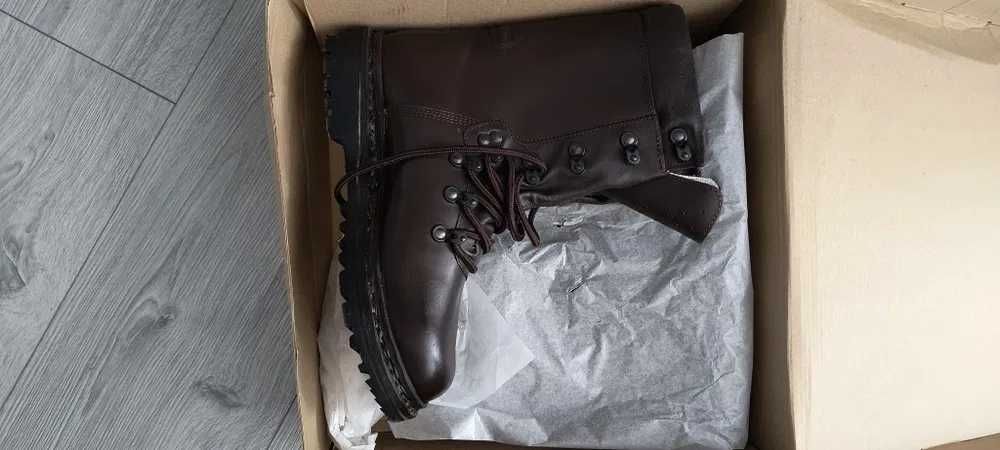 Bocanci militari NOI