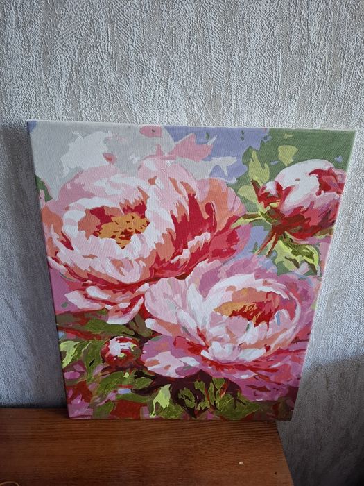 Картина по выполнена по номерам ,отличный подарок для мамы или бабушки