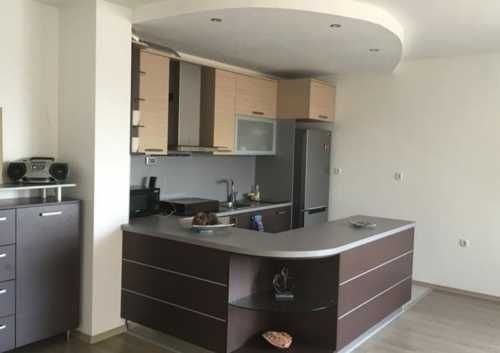 Дава се под наем Тристаен апартамент в Пловдив, Беломорски - 90 кв.м за 331.5 € - Снимка #1