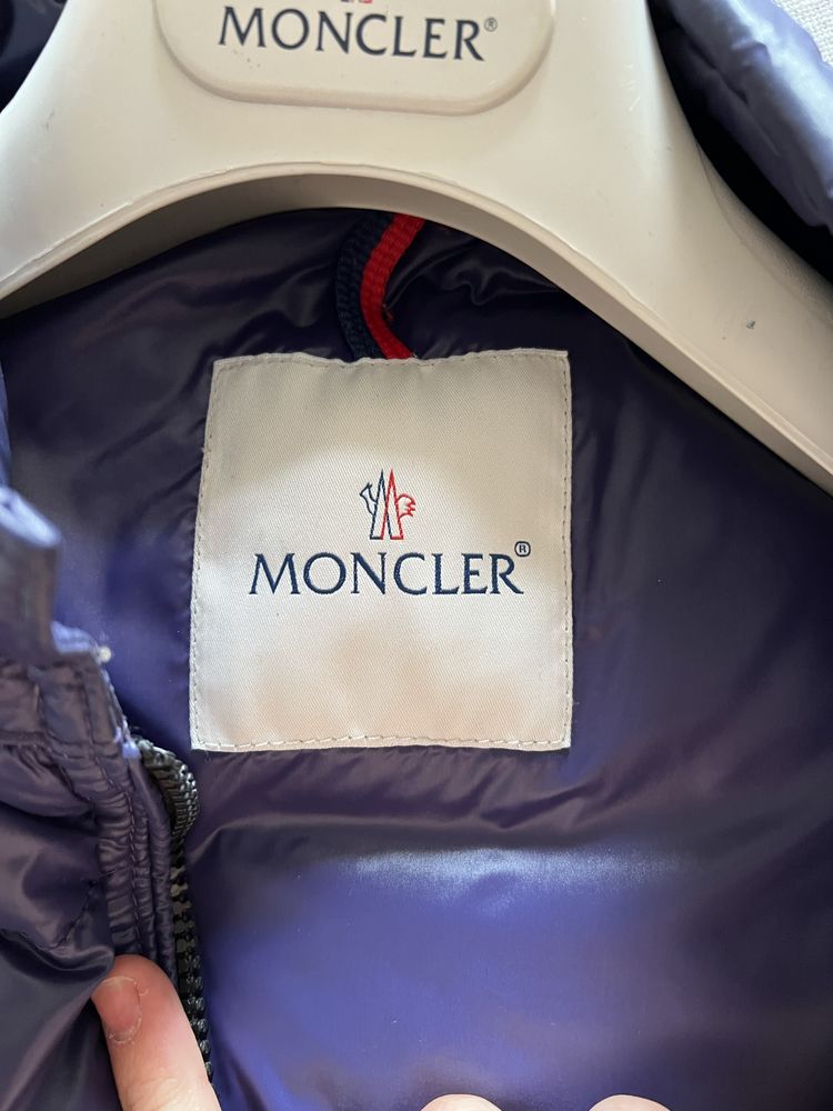 Мъжки елек Moncler