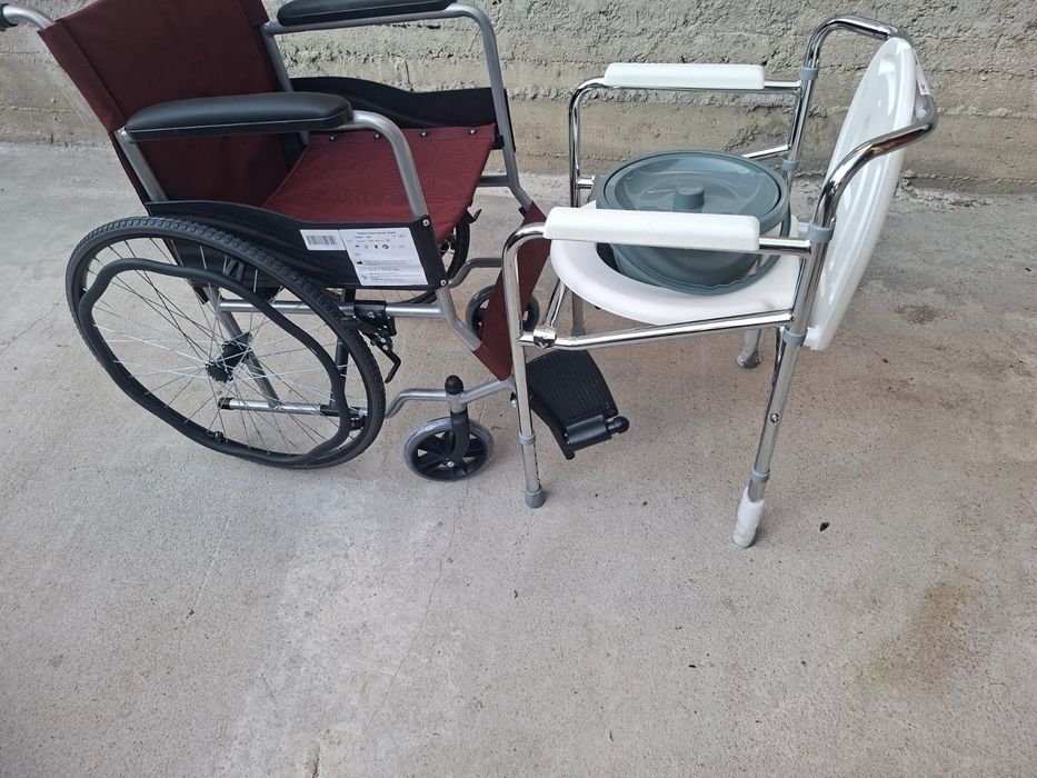 Scaun rotile și scaun oala se vând separat sau impreuna