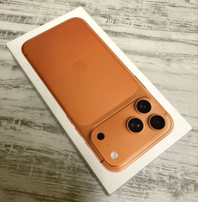 НАЛИЧЕН Iphone 17 Pro Max 256GB Orange ГАРАНЦИЯ