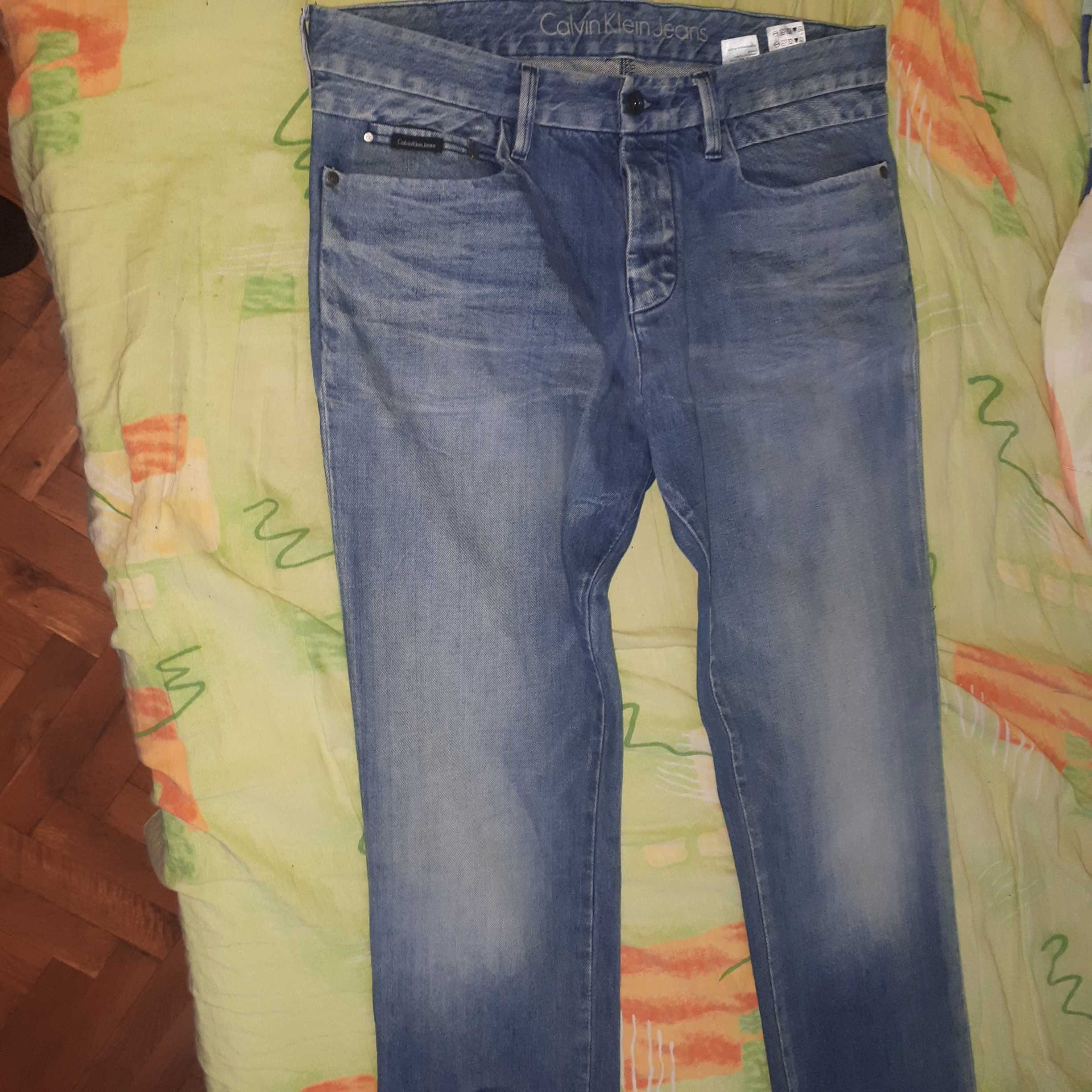 Calvin Klein jeans размер 34 (L)