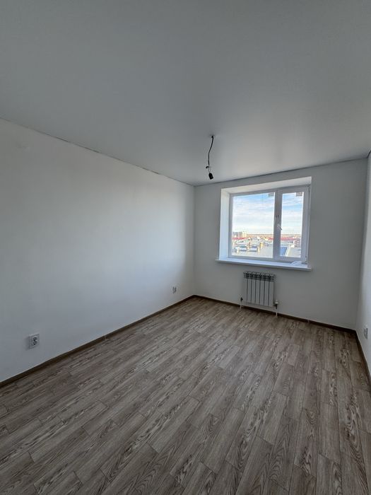 Сдам 2 комн квартиру , без мебели