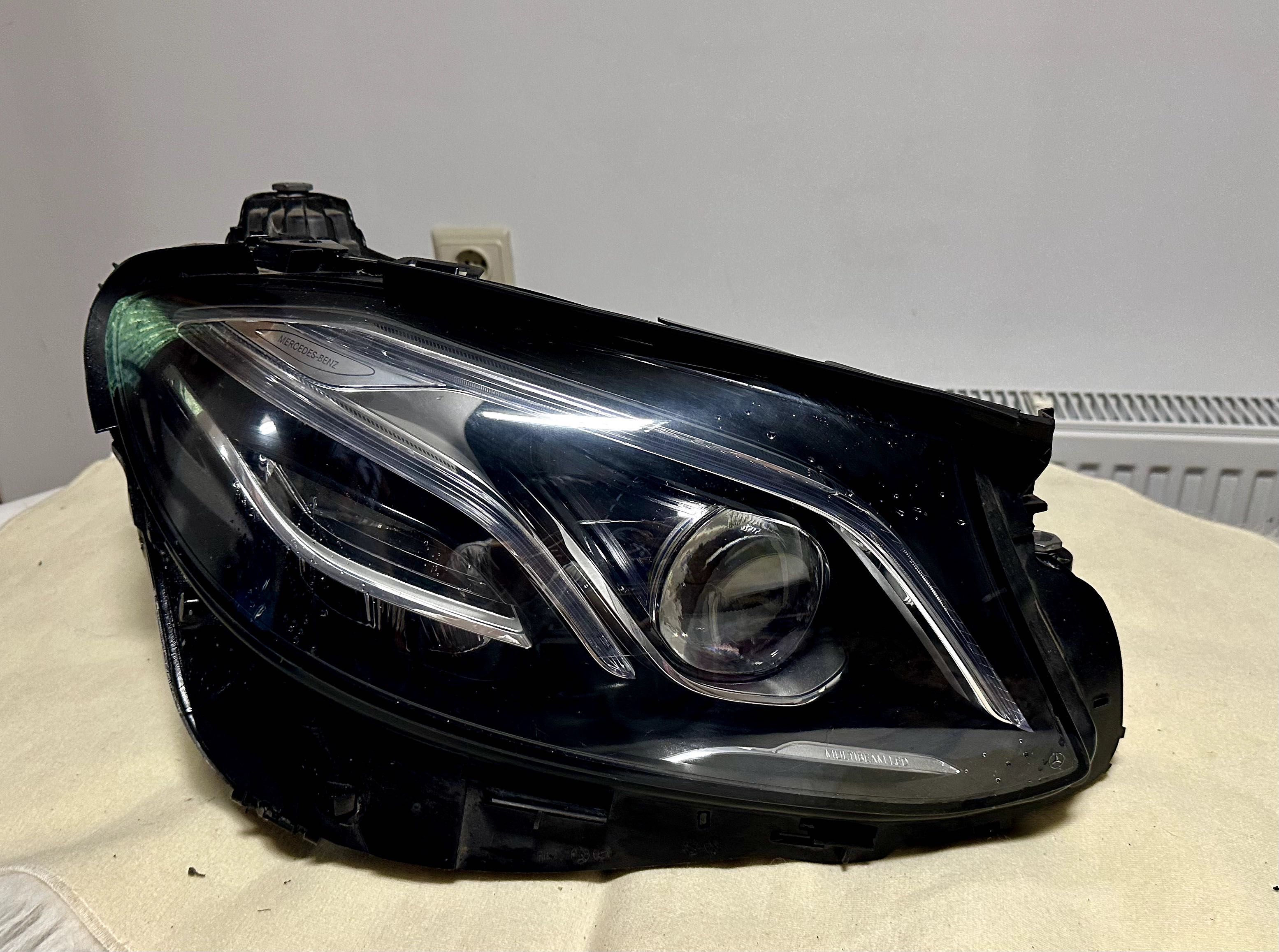 Десен фар Mercedes E213/W213 Multibeam LED
