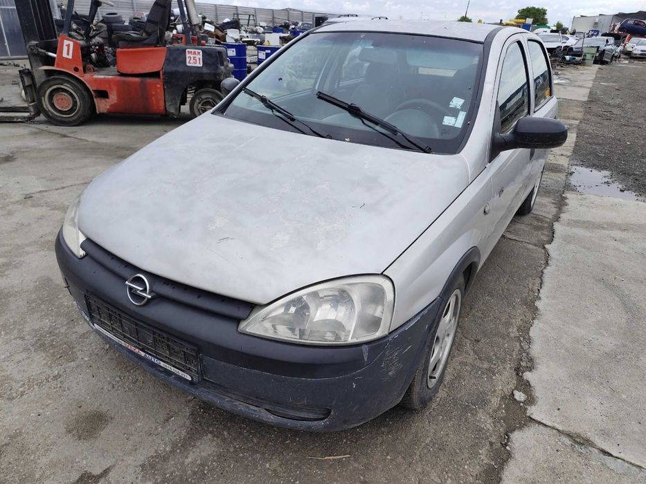 Opel Corsa С -1.7DTI - 65к.с - 2002г. на части