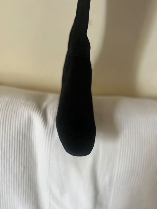 Cizme Zara negre piele întoarsă noi