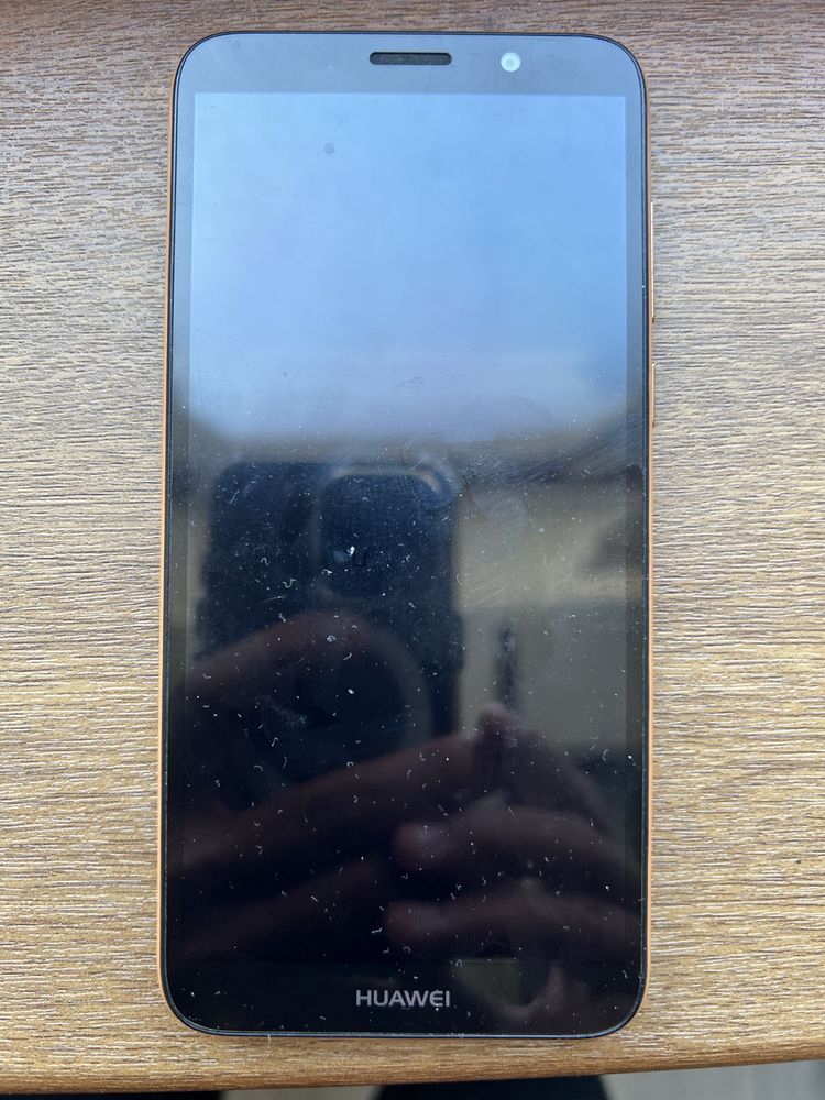 Продам Huawei y5 lite