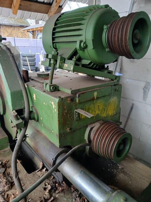 Reductor industrial cu motor