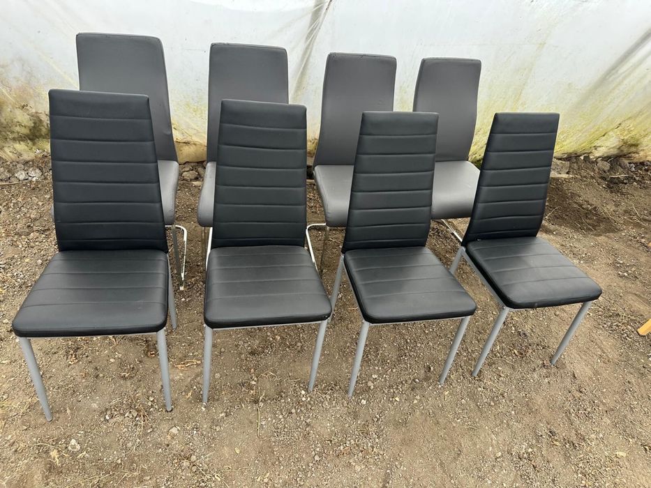 4 Scaune negre din inox