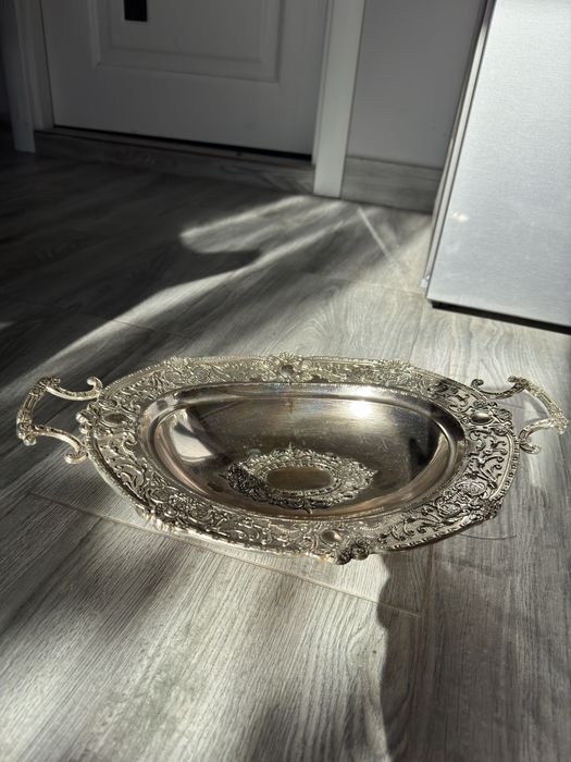 Set decor vintage – tavă, oglindă și cupă sticlă cu bază metalică