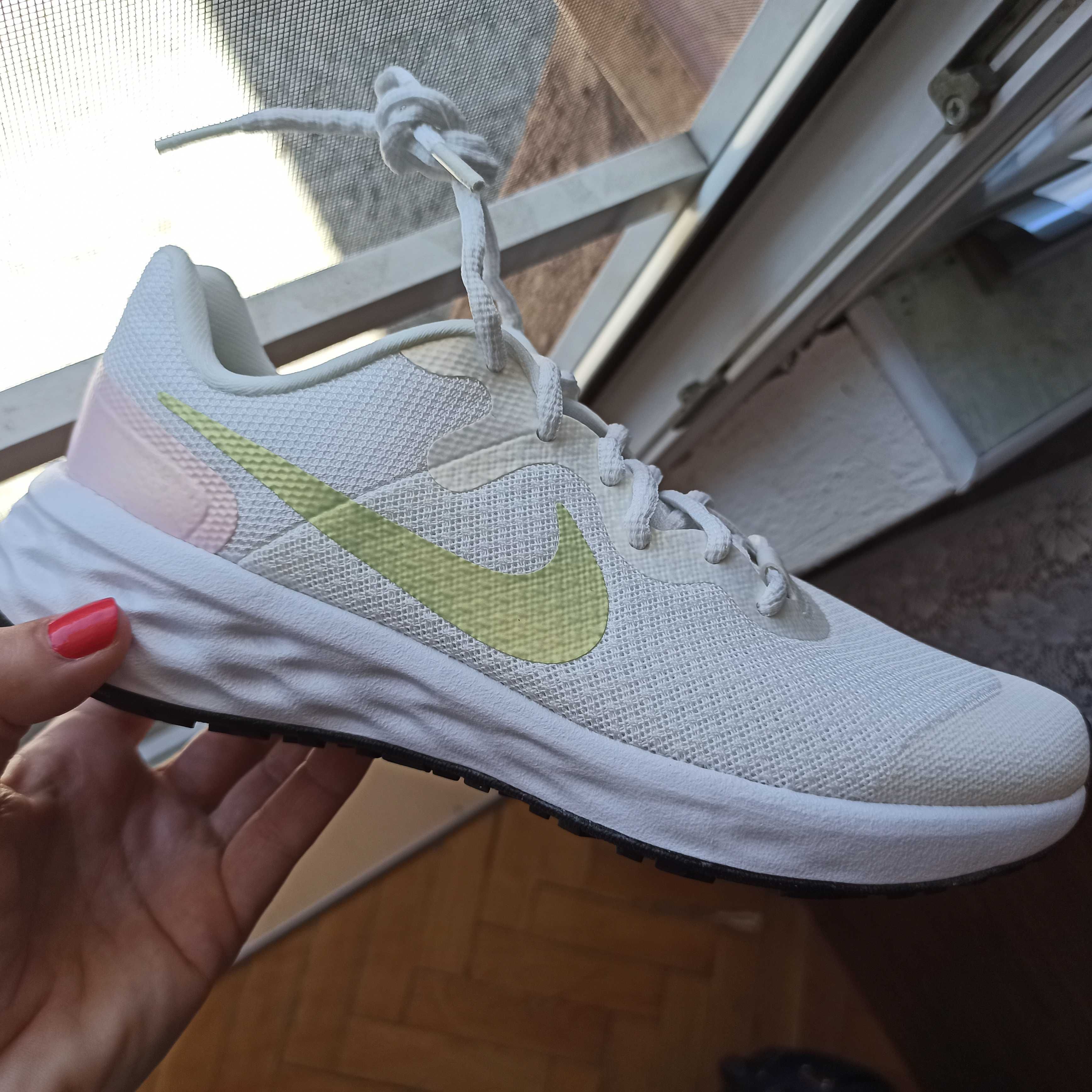 Дамски/ детски маратонки 'Nike'