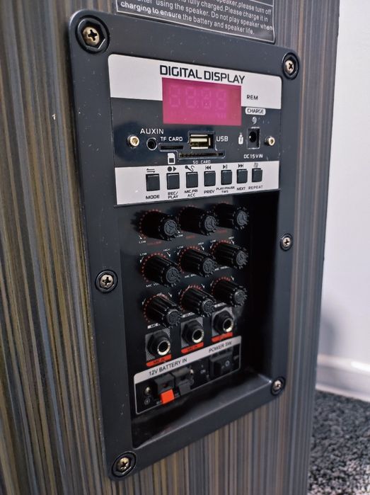 Аккумуляторная колонка для гитары