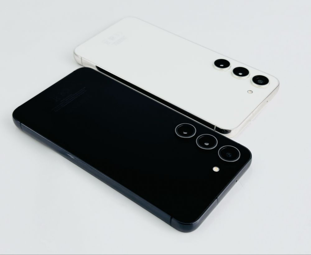 Samsung Galaxy S23 256GB 8RAM Black / Cream Перфектен! Гаранция!