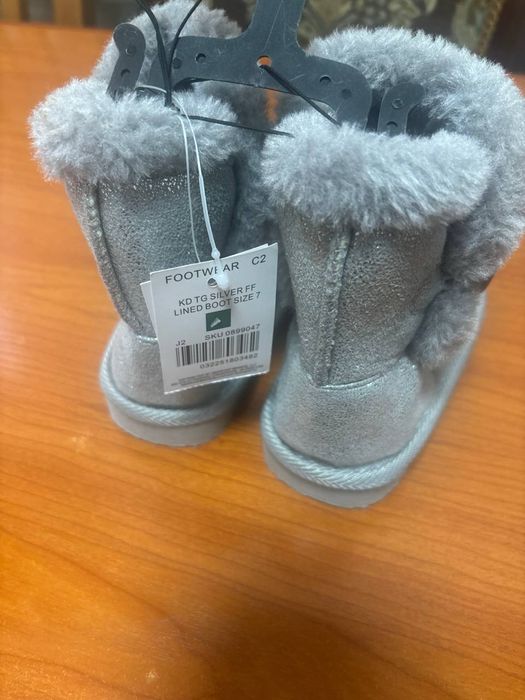 Продаются новые Детские Угги