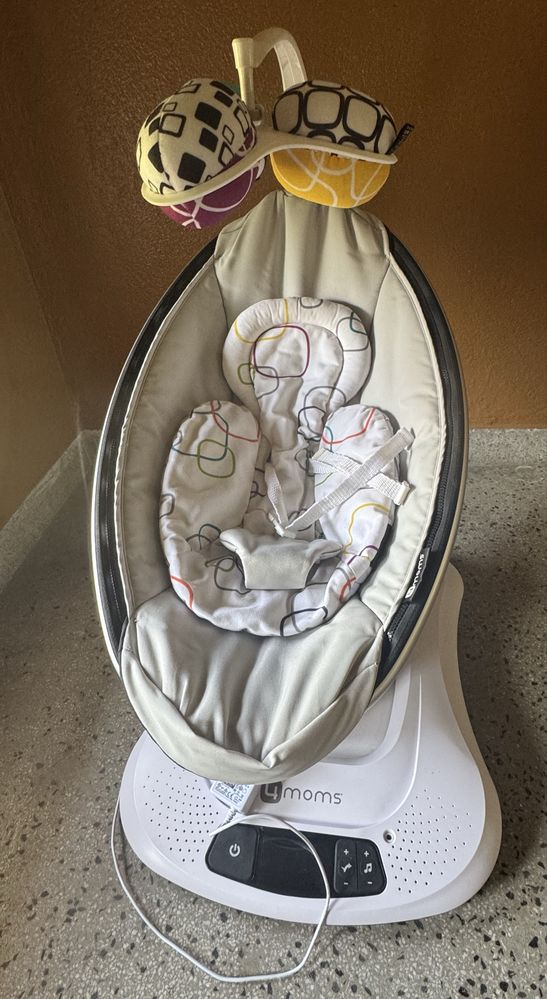 Електрическа бебешка люлка mamaroo 4.0 Classic