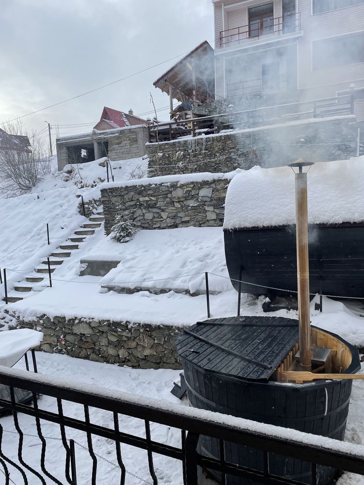 Vând  Pensiune in stațiunea Ranca Transalpina