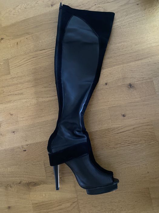 Чисто нови оригинални кожени, черни чизми на ток Asos