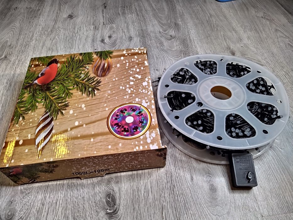 Instalatie de Craciun, Led/ Diamant, rola 100M, cu 8 Jocuri de lumini