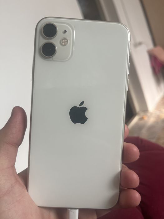 Iphone 11, ёмкасть 72%